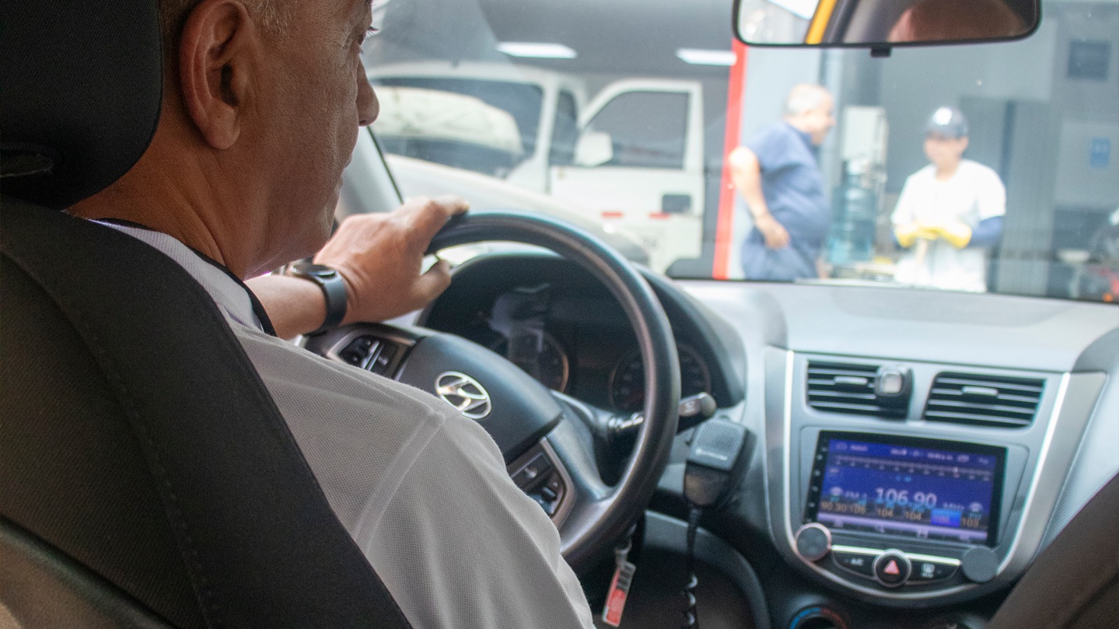 Taxi amarillo Aerotaxi SA